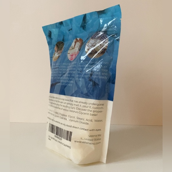 Brand new in package soap making base - Picture 6 of 7